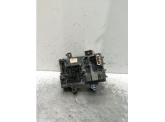 Recambio de caja reles / fusibles para nissan terrano ii (r20) 2.7 td 4wd referencia OEM IAM 7101247907 285519F 9045WK8530