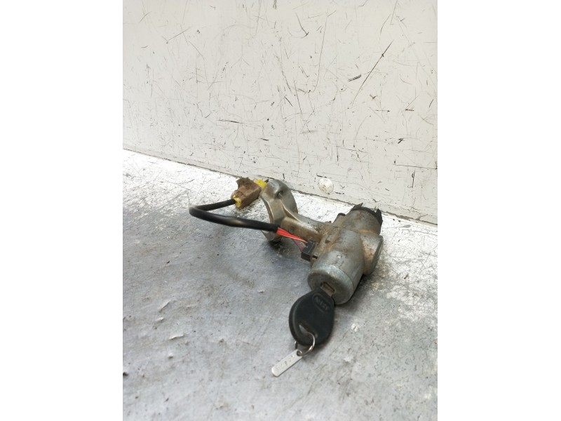 Recambio de conmutador de arranque para nissan terrano ii (r20) 2.7 td 4wd referencia OEM IAM   