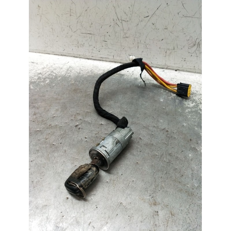 Recambio de conmutador de arranque para renault clio ii (bb_, cb_) 1.4 (b/cb0c, b/cb0s) referencia OEM IAM   