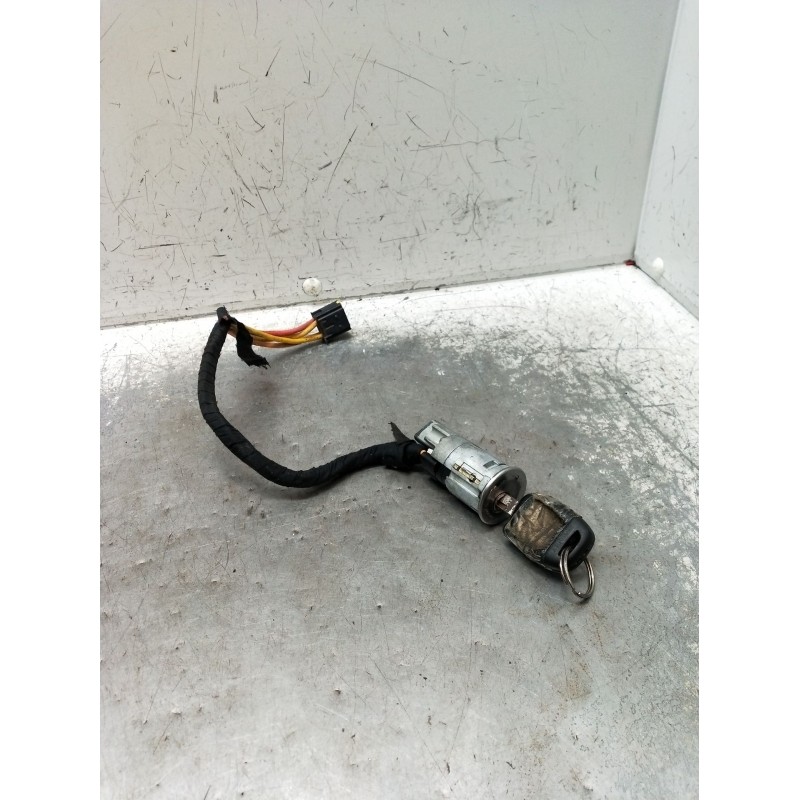Recambio de conmutador de arranque para renault clio ii (bb_, cb_) 1.4 (b/cb0c, b/cb0s) referencia OEM IAM   