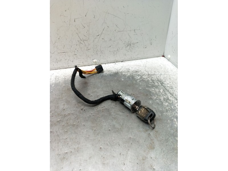 Recambio de conmutador de arranque para renault clio ii (bb_, cb_) 1.4 (b/cb0c, b/cb0s) referencia OEM IAM   