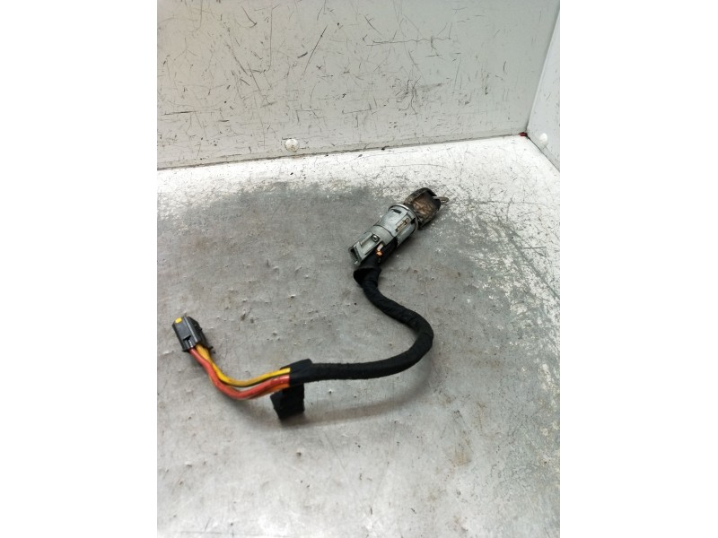 Recambio de conmutador de arranque para renault clio ii (bb_, cb_) 1.4 (b/cb0c, b/cb0s) referencia OEM IAM   