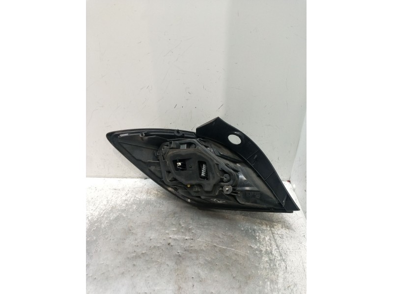 Recambio de piloto trasero derecho para opel astra h gtc (a04) 1.7 cdti (l08) referencia OEM IAM   