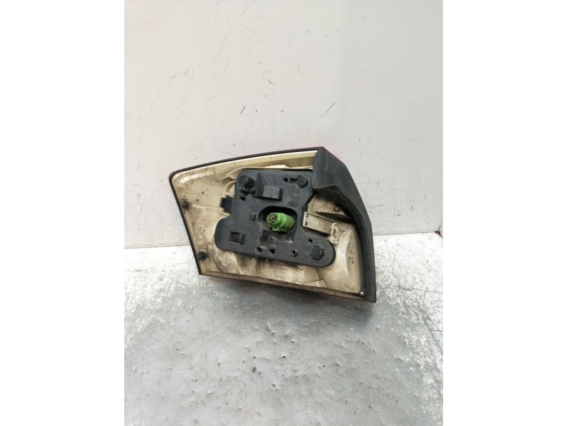 Recambio de piloto trasero derecho para audi a4 b6 (8e2) 1.9 tdi referencia OEM IAM   