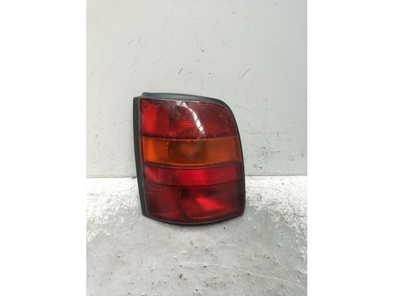 Recambio de piloto trasero izquierdo para nissan micra ii (k11) 1.3 i 16v referencia OEM IAM   