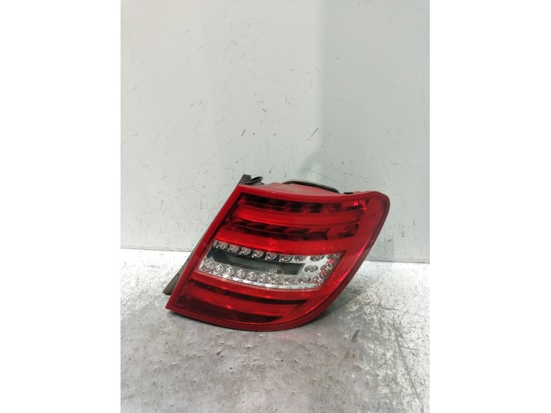 Recambio de piloto trasero derecho para mercedes-benz clase c t-model (s204) c 220 cdi (204.202) referencia OEM IAM   