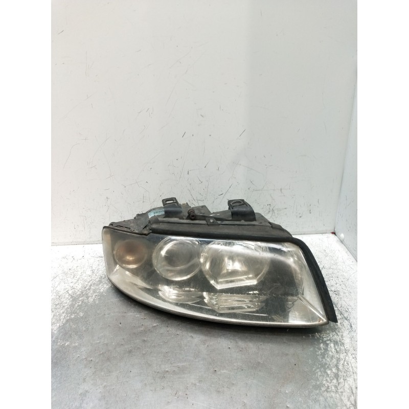Recambio de faro derecho para audi a4 b6 (8e2) 1.9 tdi referencia OEM IAM   
