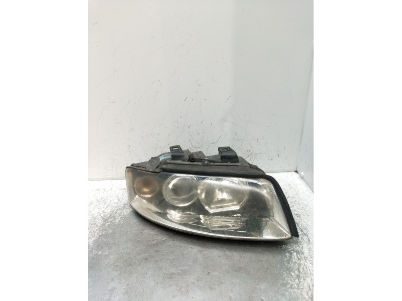 Recambio de faro derecho para audi a4 b6 (8e2) 1.9 tdi referencia OEM IAM   