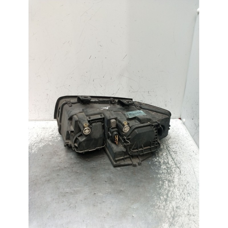 Recambio de faro derecho para audi a4 b6 (8e2) 1.9 tdi referencia OEM IAM   