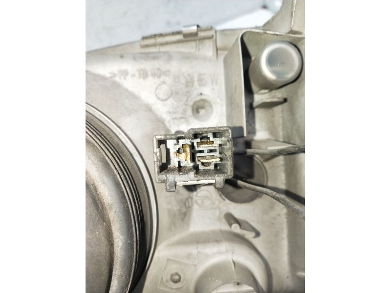 Recambio de faro derecho para nissan micra ii (k11) 1.3 i 16v referencia OEM IAM  VER FOTOS 