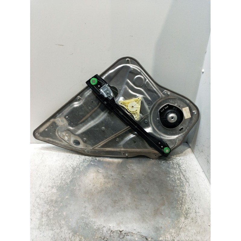Recambio de elevalunas trasero derecho para mercedes-benz clase c t-model (s204) c 220 cdi (204.202) referencia OEM IAM A2048200