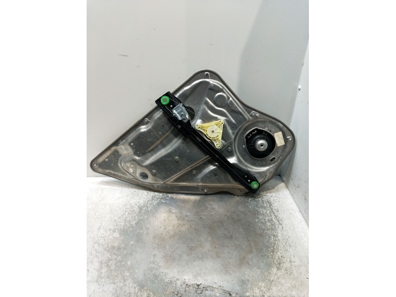 Recambio de elevalunas trasero derecho para mercedes-benz clase c t-model (s204) c 220 cdi (204.202) referencia OEM IAM A2048200