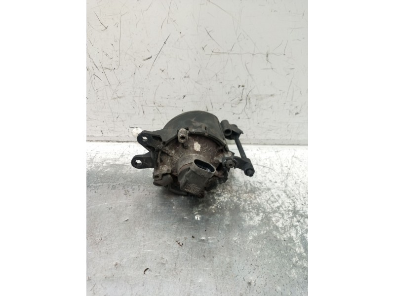 Recambio de faro antiniebla derecho para audi a4 b6 (8e2) 1.9 tdi referencia OEM IAM   