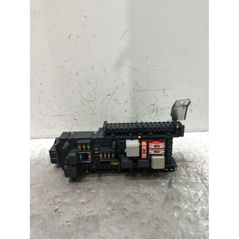 Recambio de caja reles / fusibles para mercedes-benz clase c t-model (s204) c 220 cdi (204.202) referencia OEM IAM 5DK00922585 2