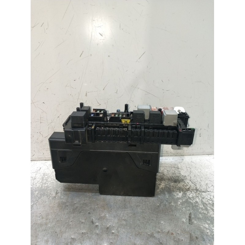Recambio de caja reles / fusibles para mercedes-benz clase c t-model (s204) c 220 cdi (204.202) referencia OEM IAM 5DK00922585 2