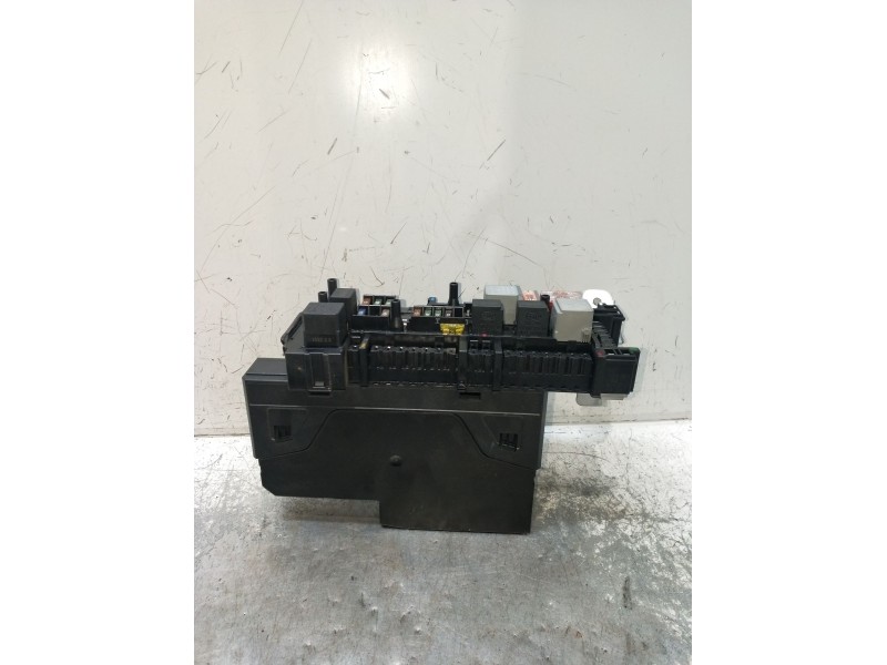 Recambio de caja reles / fusibles para mercedes-benz clase c t-model (s204) c 220 cdi (204.202) referencia OEM IAM 5DK00922585 2