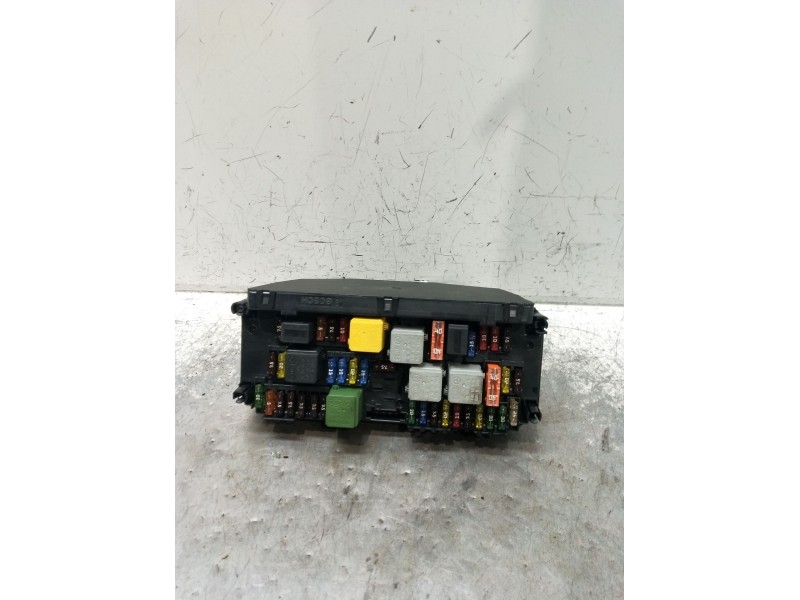 Recambio de caja reles / fusibles para mercedes-benz clase c t-model (s204) c 220 cdi (204.202) referencia OEM IAM A2129005912 A