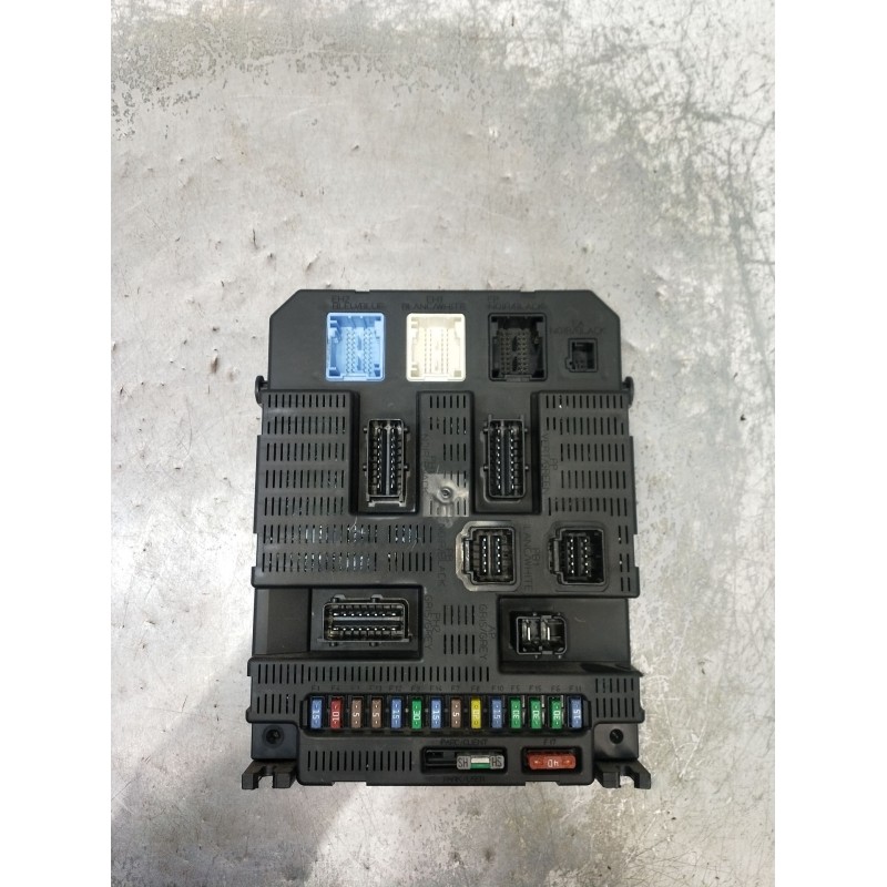 Recambio de caja reles / fusibles para citroën c4 coupé (la_) 1.4 16v referencia OEM IAM 9663576480 BSI2004P0900 