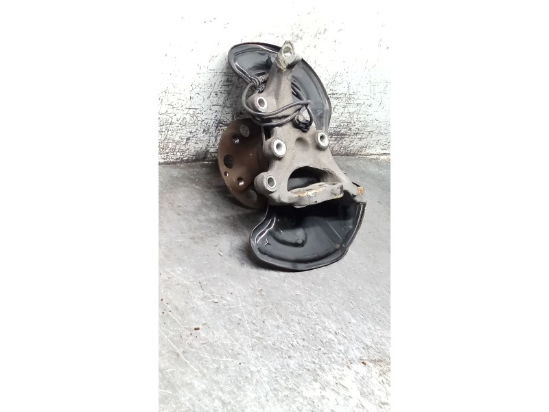 Recambio de mangueta delantera izquierda para mercedes-benz clase c t-model (s204) c 220 cdi (204.202) referencia OEM IAM   