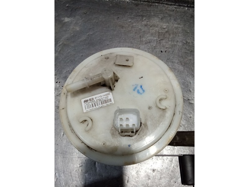 Recambio de bomba combustible para kia cee´d hatchback (ed) 1.6 referencia OEM IAM 311101H000 2000A71440 