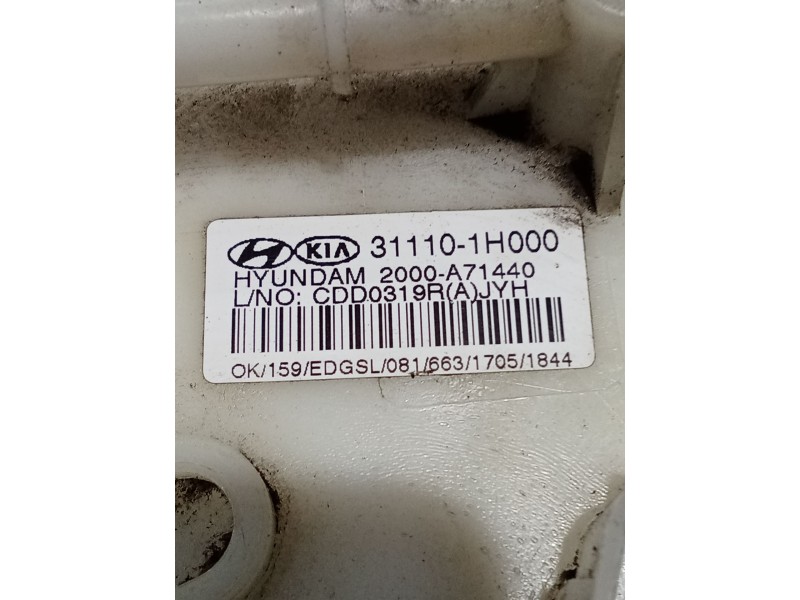 Recambio de bomba combustible para kia cee´d hatchback (ed) 1.6 referencia OEM IAM 311101H000 2000A71440 