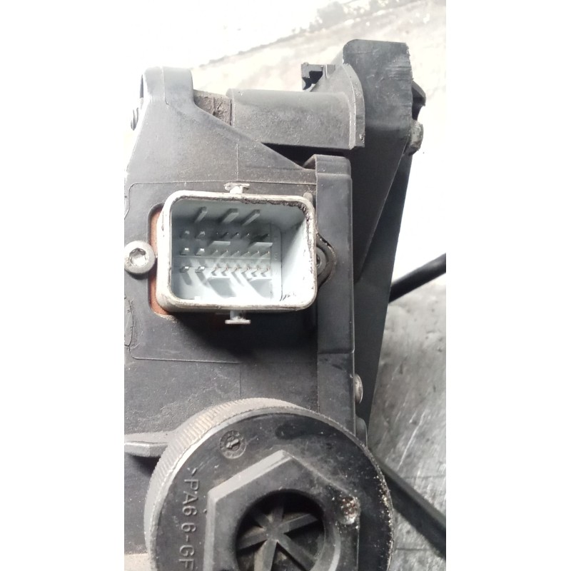 Recambio de freno de mano electrico para renault scénic ii (jm0/1_) 1.5 dci (jm0f) referencia OEM IAM 8200702092  