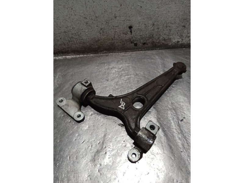 Recambio de brazo suspension inferior delantero derecho para citroën jumpy ii furgoneta 1.6 hdi 90 16v referencia OEM IAM   