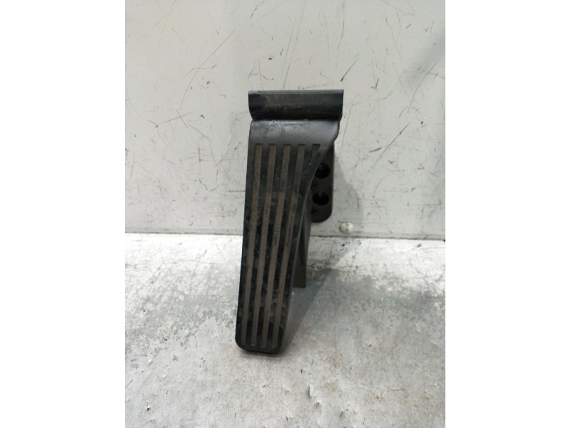 Recambio de potenciometro pedal para mercedes-benz clase c t-model (s204) c 220 cdi (204.202) referencia OEM IAM A2043000004  