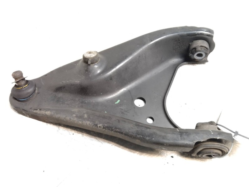 Recambio de brazo suspension inferior delantero derecho para dacia logan express ambiance referencia OEM IAM   