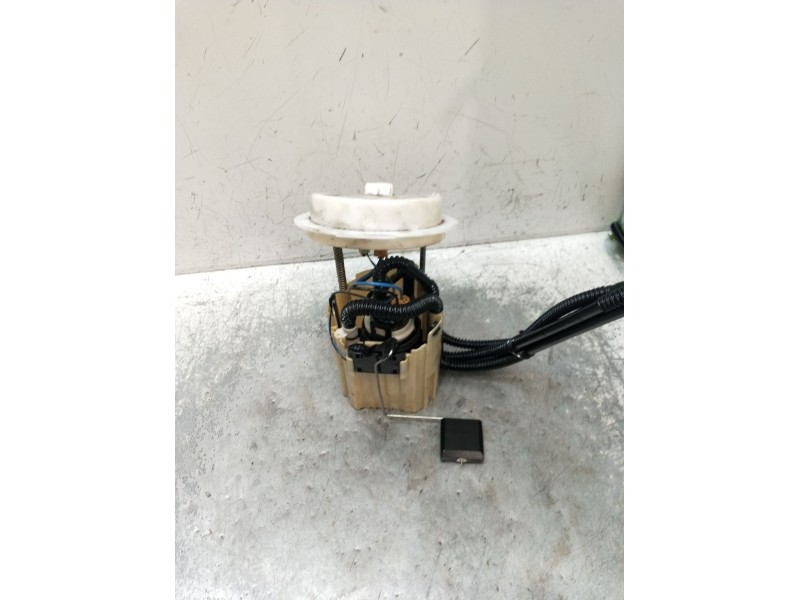 Recambio de bomba combustible para mercedes-benz clase c t-model (s204) c 220 cdi (204.202) referencia OEM IAM A2044702294 15888