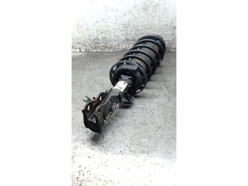 Recambio de amortiguador delantero derecho para honda hr-v (ru) 1.5 i-vtec (ru1) referencia OEM IAM 51610TFSG230M1  