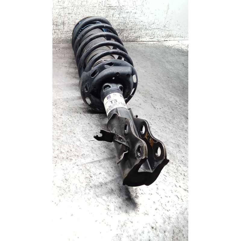 Recambio de amortiguador delantero derecho para honda hr-v (ru) 1.5 i-vtec (ru1) referencia OEM IAM 51610TFSG230M1  