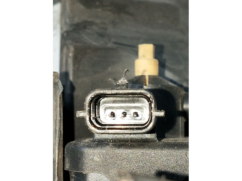 Recambio de faro izquierdo para kia cee´d hatchback (ed) 1.6 referencia OEM IAM   