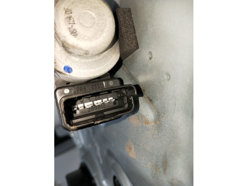 Recambio de elevalunas delantero izquierdo para kia cee´d hatchback (ed) 1.6 referencia OEM IAM 402055D 5P 