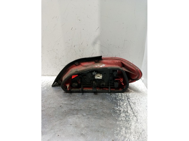 Recambio de piloto trasero izquierdo para peugeot 406 (8b) 2.0 hdi 110 referencia OEM IAM   