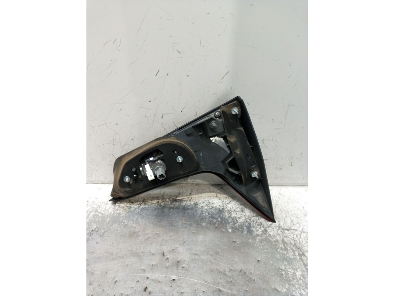 Recambio de piloto trasero izquierdo interior para honda hr-v (ru) 1.5 i-vtec (ru1) referencia OEM IAM 13262164  