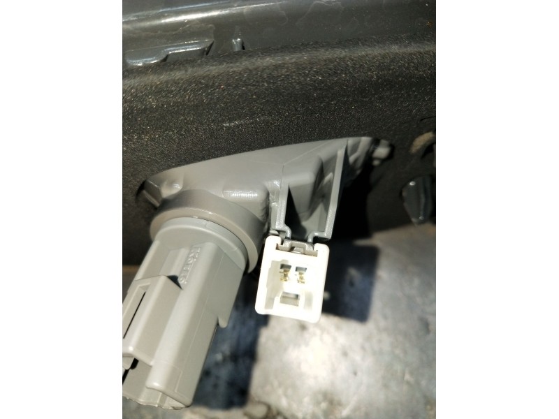 Recambio de piloto trasero izquierdo interior para honda hr-v (ru) 1.5 i-vtec (ru1) referencia OEM IAM 13262164  