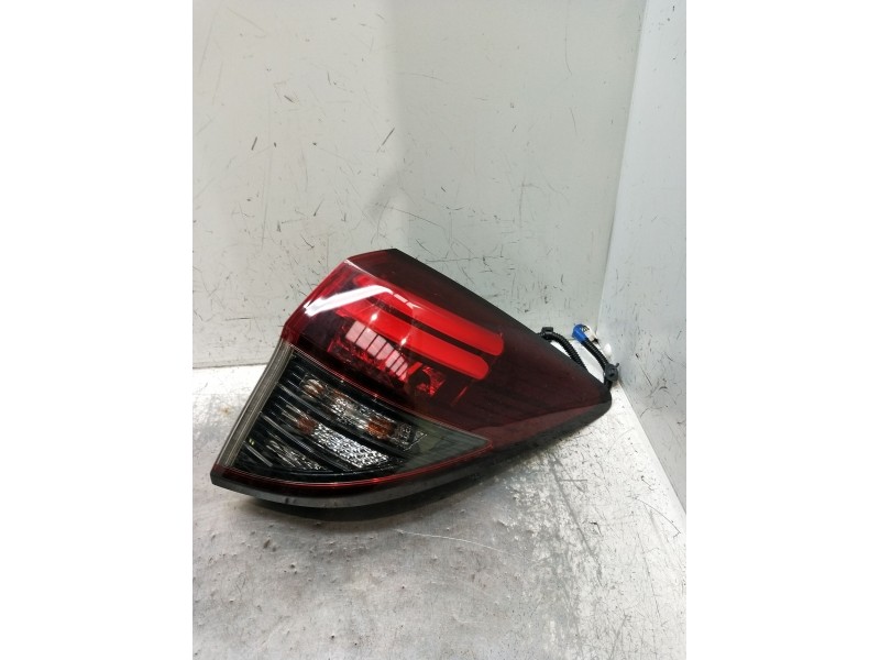 Recambio de piloto trasero derecho para honda hr-v (ru) 1.5 i-vtec (ru1) referencia OEM IAM 6228P62164  