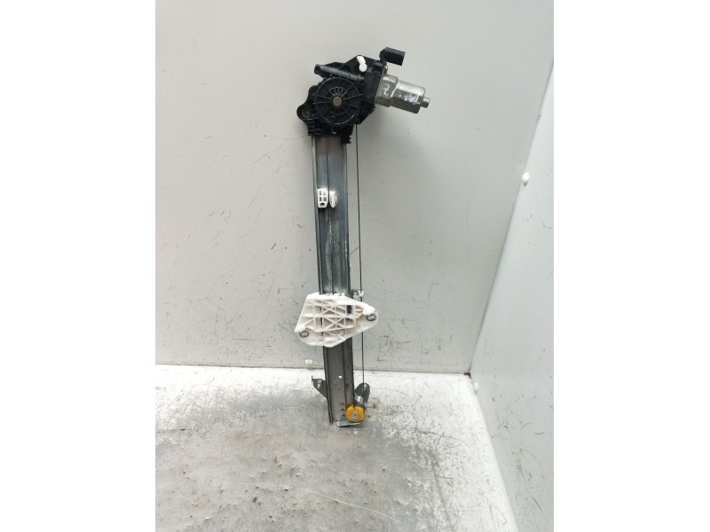 Recambio de elevalunas trasero izquierdo para honda hr-v (ru) 1.5 i-vtec (ru1) referencia OEM IAM  5P 