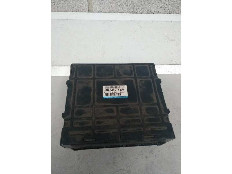 Recambio de centralita motor uce para mitsubishi space star (dg0) 1.3 cat referencia OEM IAM MR507742 E2T71279H1 