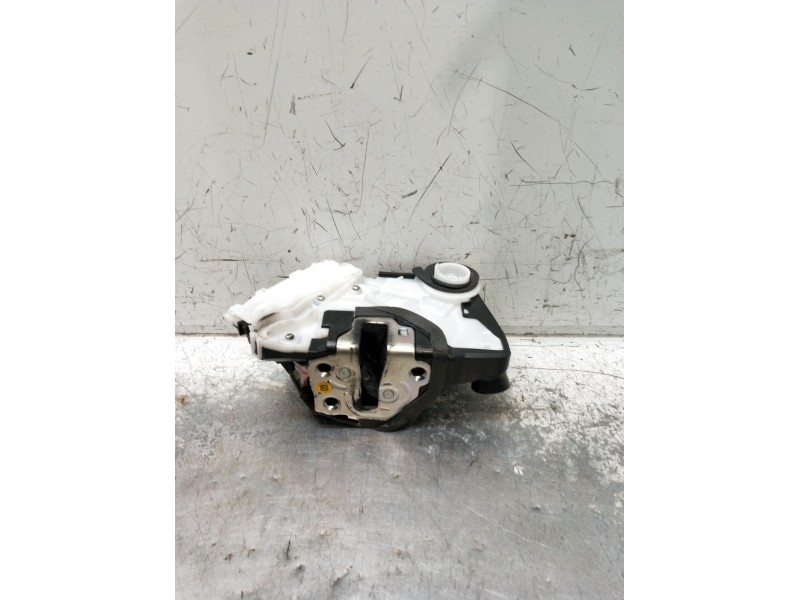 Recambio de motor cierre centralizado delantero derecho para honda hr-v (ru) 1.5 i-vtec (ru1) referencia OEM IAM  5P 