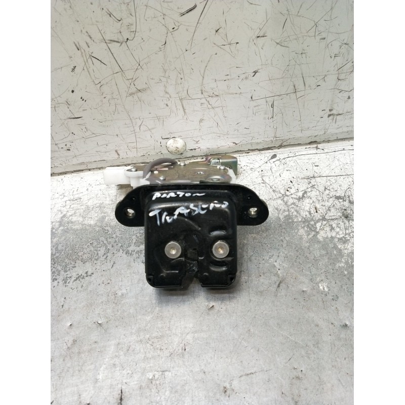 Recambio de motor cierre centralizado porton para honda hr-v (ru) 1.5 i-vtec (ru1) referencia OEM IAM  5P 