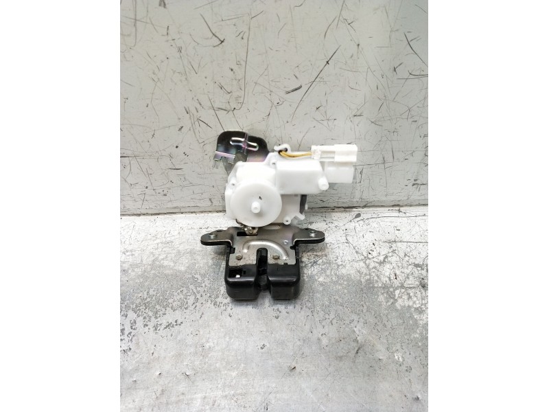 Recambio de motor cierre centralizado porton para honda hr-v (ru) 1.5 i-vtec (ru1) referencia OEM IAM  5P 