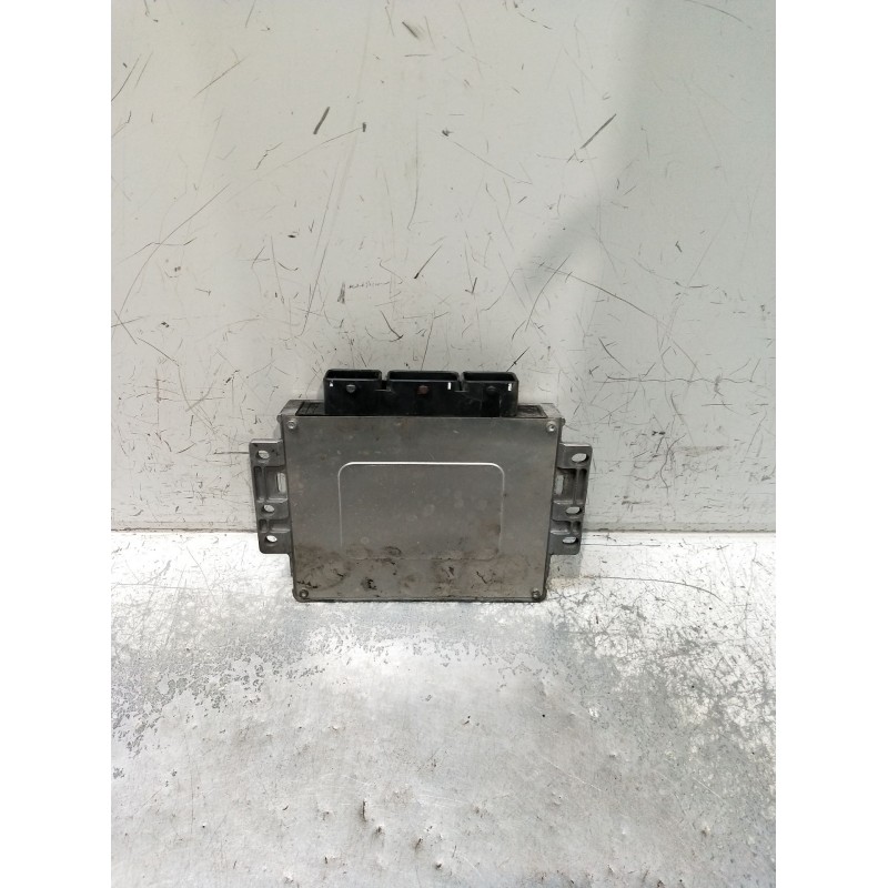 Recambio de centralita motor uce para peugeot 206 hatchback (2a/c) 1.4 i referencia OEM IAM 9641815780 963770618003 216455477