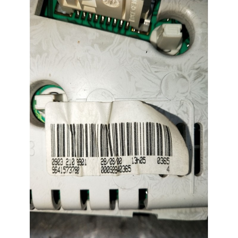 Recambio de cuadro instrumentos para peugeot 206 hatchback (2a/c) 1.4 i referencia OEM IAM 9641573780 09032109901 00092840365