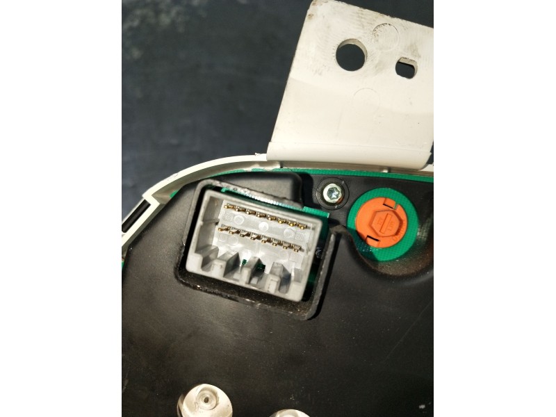 Recambio de cuadro instrumentos para kia cee´d hatchback (ed) 1.6 referencia OEM IAM 940031H050  