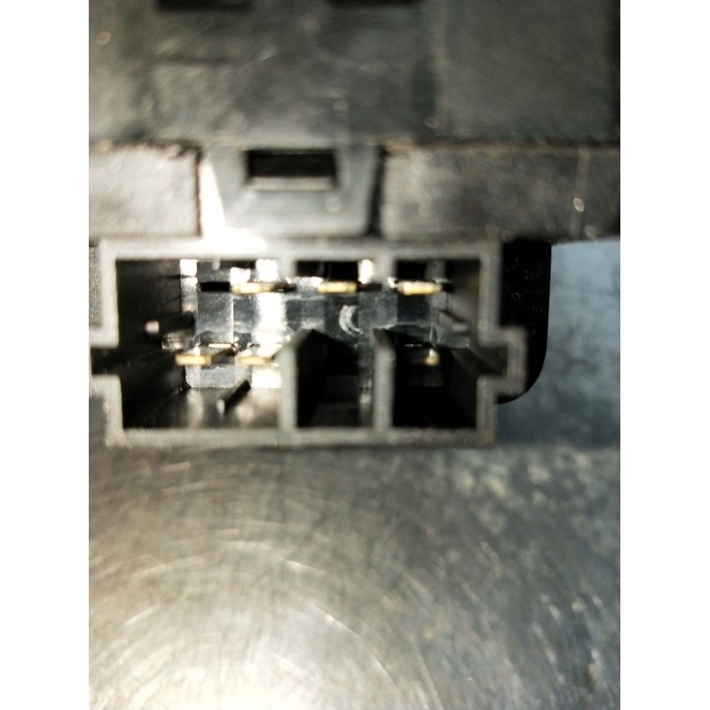 Recambio de mando elevalunas delantero izquierdo para peugeot 206 hatchback (2a/c) 1.4 i referencia OEM IAM  5P 