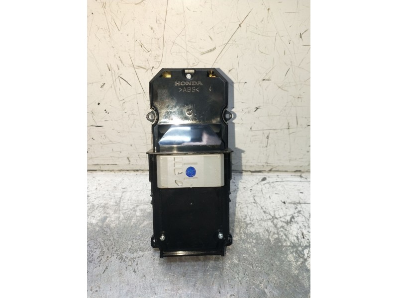 Recambio de mando elevalunas delantero izquierdo para honda hr-v (ru) 1.5 i-vtec (ru1) referencia OEM IAM 35750T7AG11  5P