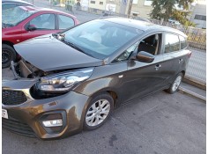 kia carens ( ) del año 2017