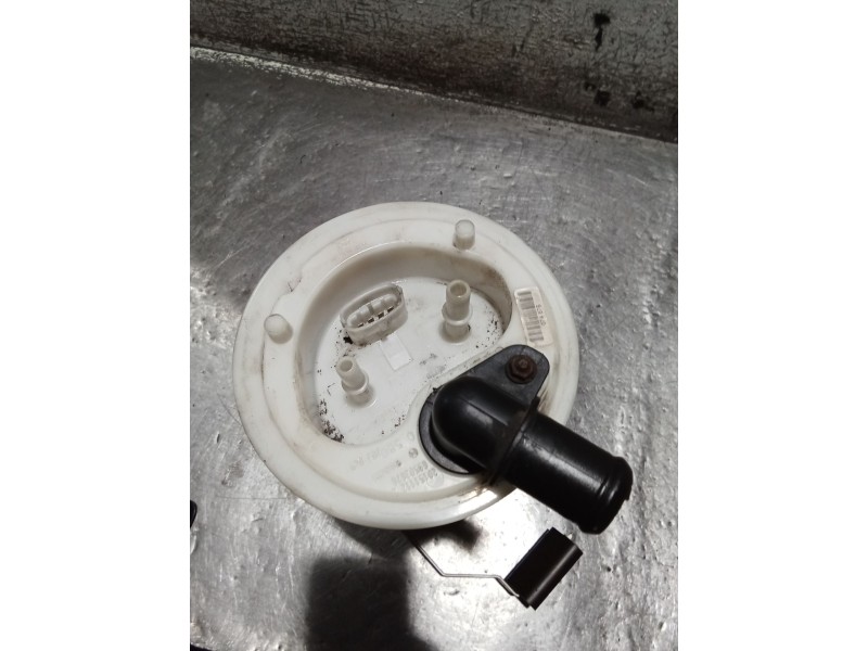 Recambio de bomba combustible para iveco daily vi furgoneta 33s13, 35s13, 35c13 referencia OEM IAM 20157112 69503676 